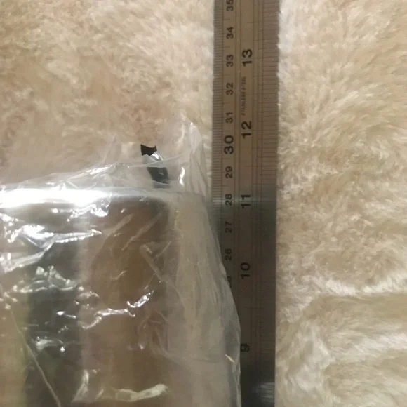 MARLBORO COUNTRY STORE THERMOS STAINLESS-STEEL VACUUM BOTTLE - Picture 5 of 9